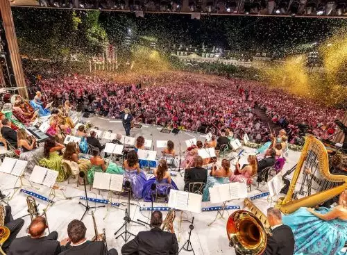AndrC3A9Rieus2026SummerConcertVivaMaastricht_134250539332704325_big-cine_deskt.webp