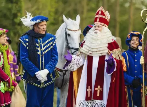 DeGroteSinterklaasfilmendeVliegendePieten_134336172828770655_big-cine_deskt.webp