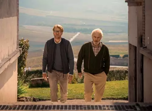 Champagne_134172749250569798_big-cine_deskt.webp