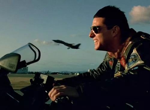 TopGunHero_134213528277996321_big-cine_deskt.webp