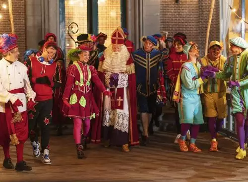 OntbijtbioscoopDeGroteSinterklaasfilmendeVliegendePietenincl.meetGreet_134375049673110131_big-cine_deskt.webp